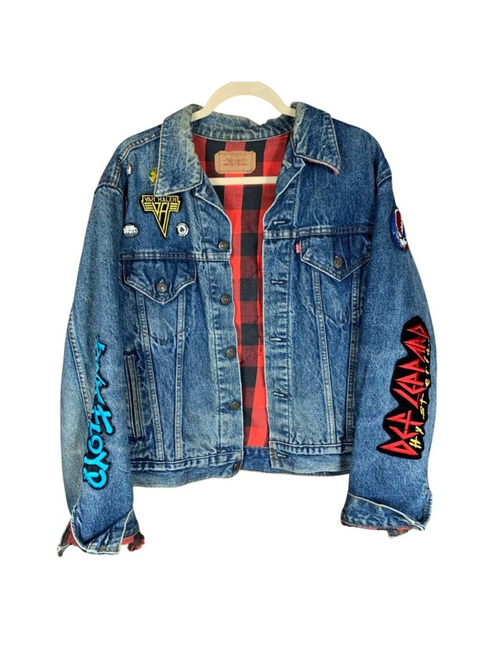 Vintage Levi's 46 Jean Denim Trucker Jacket 80's Band Patches Pins Motorcycle